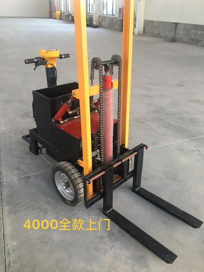 工廠清庫存，小型電動(dòng)叉車——搬運(yùn)好幫手